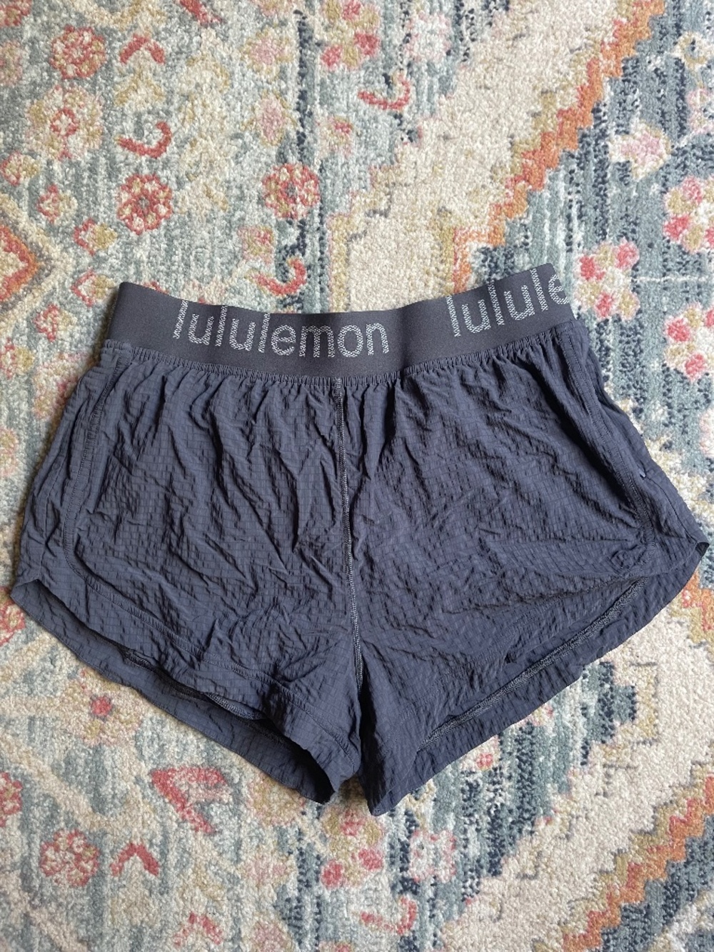 Lululemon Women’s Logo Waistband High-Rise Training Short Graphite Grey size 12